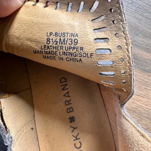 Lucky Brand Bustina Suede V Slit Slip On Gray Booties Ankle Boots Size 8.5 Boho - Picture 3 of 9